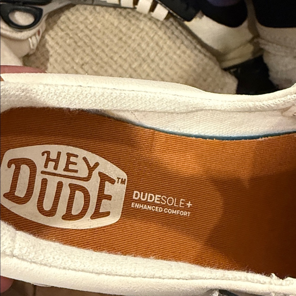 NWD Hey Dude Wendy Dudesole+ WOMENS 9 Cream Loafers with Brown Accents - Picture 10 of 10
